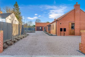 Photo 21- click for photo gallery